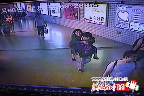 �������Ӹ��ر����˴����»𳵳�վ�����ѵ���