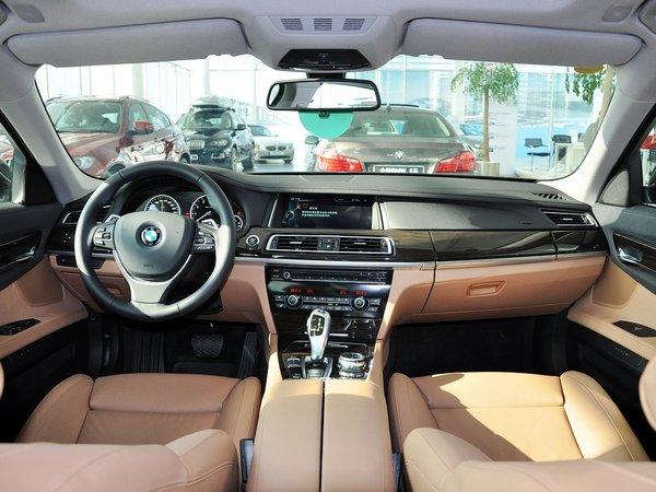 ����(����) 740Li 3.0T �п�̨����