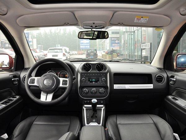 Jeep 2.4L �Զ� �п�̨����