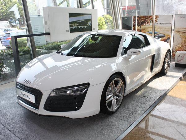 �µ�(����) 4.2 FSI quattro ������ǰ45���ӽ�