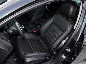 ��� 1.6T �Զ� ��ʻϯ����ǰ45����ͼ