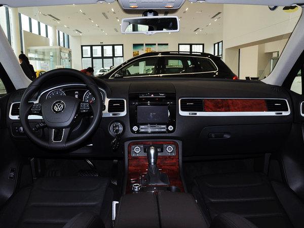 ����(����) 3.0TSI �п�̨����