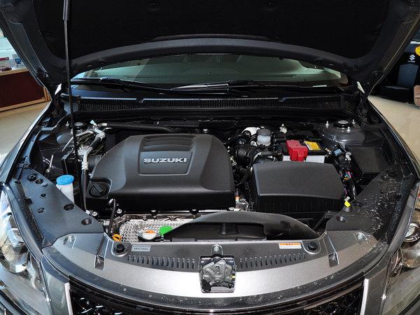铃木(进口) 2.4 CVT 发动机局部特写