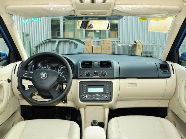 ˹�´� 1.4L �ֶ� �п�̨����