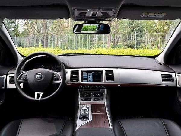 �ݱ� XF 2.0T �Զ� �п�̨����