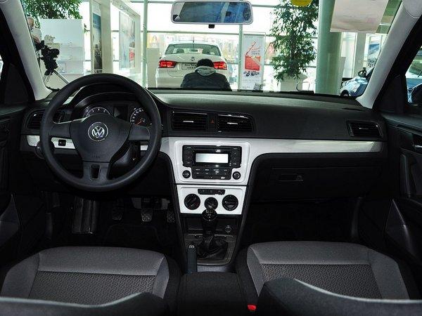 �Ϻ����� 1.6L �ֶ� �п�̨����