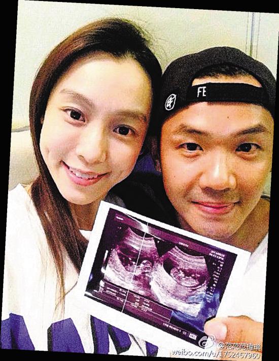 范玮琪昨日在微博晒出了和b超图的合影,并写道,"神能照着运行在我们