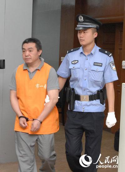 新闻中心 法治新闻  孙立冉自认为与父亲关系"还可以",他说,"我现在很