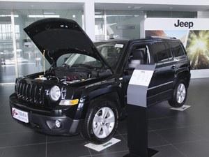 Jeep���ɿͲ����ֳ����� ����2.5�����