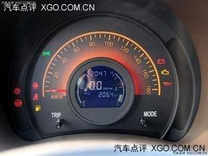 购众泰Z100精英型降0.1万 送2000元礼包