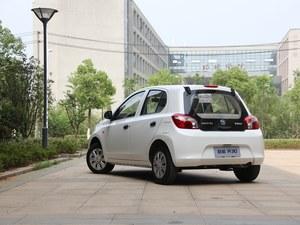 日产启辰R30店内现车销售 保持售价稳定