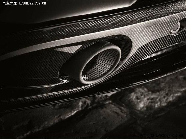 ��˹�١����� Vanquish 2015�� 6.0L Coupe ̼��ά�ر��