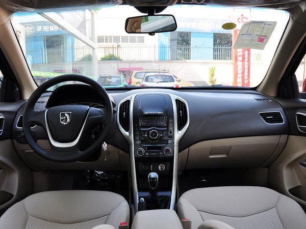 �������� 1.5L �ֶ� �п�̨����