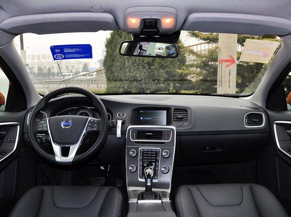 �ֶ�����̫ 2.0T �п�̨����