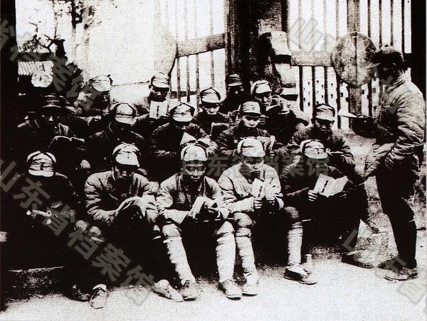 ��ɽ����ս�У��Ҿ����վ�20���ˣ��շ����ŵ�������˾���ͬ�ˡ�1944��5�³����ˡ��ձ�������ͬ��ɽ���ֻᡱ��������˳�Ա����ѧϰ��Ұ���ġ������ձ����衷