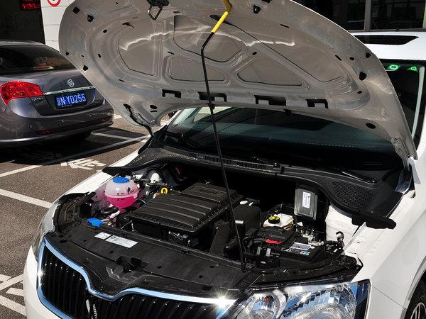 ˹�´� 1.6L �ֶ� ������������д