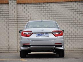 广汽本田 1.8L 自动 车辆正后方尾部视角