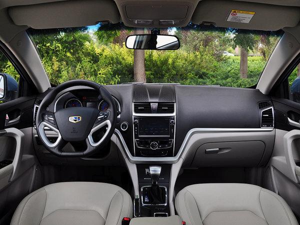 吉利汽车 三厢 1.3T CVT 中控台整体