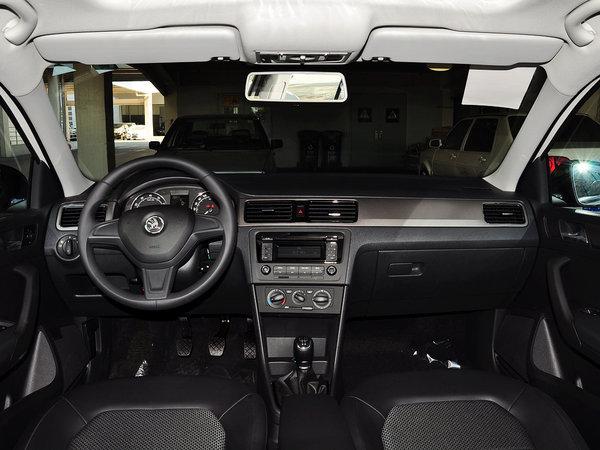 ˹�´� 1.6L �ֶ� �п�̨����