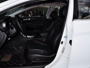 北京现代 2.0L 自动 驾驶席座椅正视图