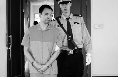 罪在朝阳法院受审后,其并不高明的炒作手法也被披露(本报曾经报道),而