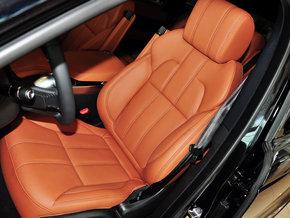 ·�� 3.0T �Զ� ��ʻϯ����ǰ45����ͼ