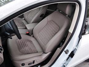 һ��-���� 1.8TSI ��ʻϯ����ǰ45����ͼ