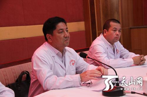 新疆阿克苏百名维吾尔医护人员揭批宗教极端思想