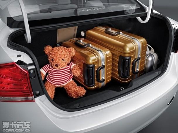 ������ľ���ú�ɫ���ι�ͼ ���������