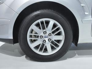 福特麦柯斯全系优惠3万元 部分现车供应