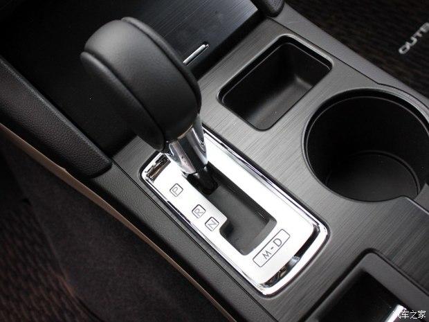 斯巴鲁 傲虎 2015款 基本型