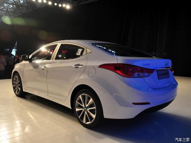 北京现代 朗动 2012款 1.8L 自动尊贵型