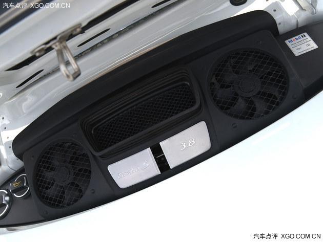 德系技术杰作 试驾保时捷911 Turbo S