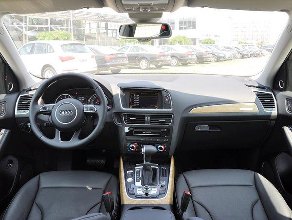 һ���µ� 40 TFSI quattro �п�̨����