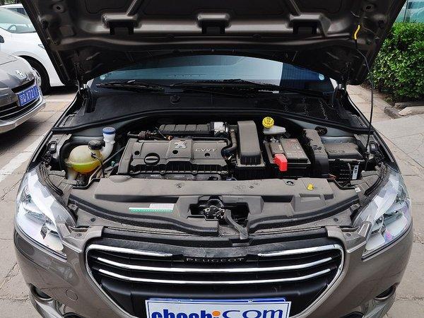 东风标致 1.6L 自动 发动机局部特写