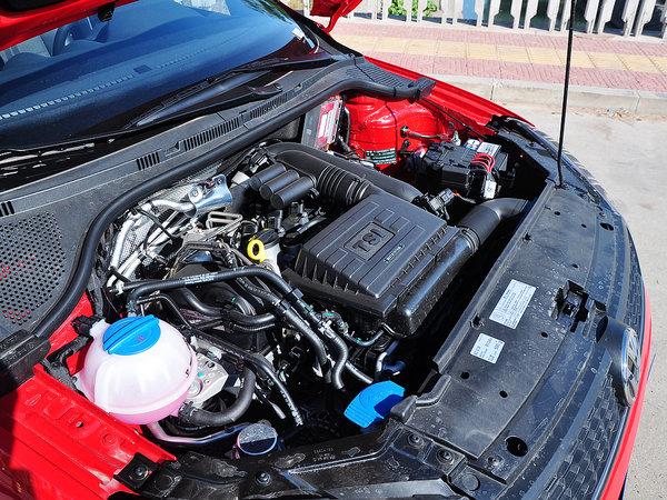 一汽-大众 1.4TSI 自动 发动机主体特写