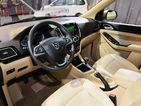 售7.58万起 宝骏730再添两款ESP车型