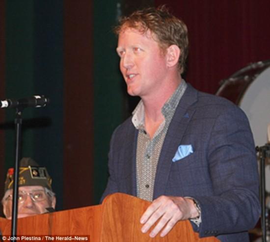 ���б�������ʿ�������ع� 15��3ǹ��������