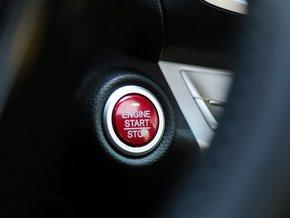 广汽本田 2.4L EX 车辆点火开关特写