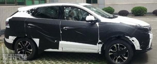 ��������R7������R7����