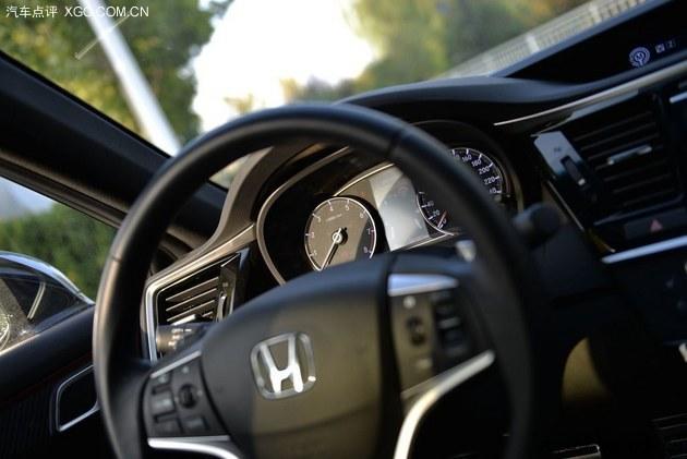 依旧血统纯正 东风本田全新思铂睿试驾
