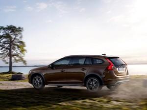 沃尔沃(进口) 沃尔沃V60 2015款 Cross Country 2.0T T5 AWD