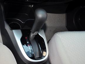 广汽本田 1.5 CVT 挂档把手特写