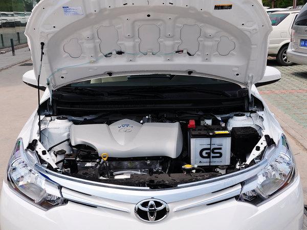 一汽丰田 1.5L 自动 发动机局部特写