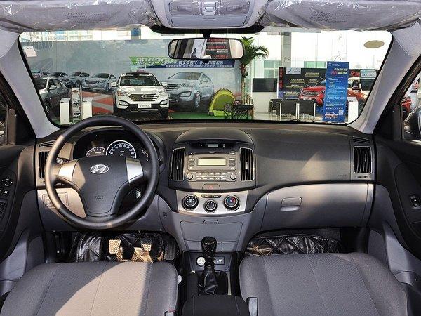 �����ִ� 1.6L �ֶ� �п�̨����