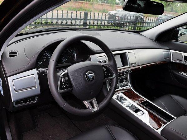 �ݱ� 2.0T �Զ� �п�̨���