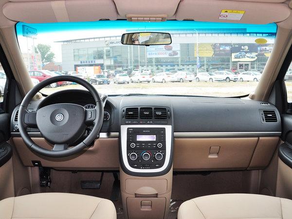 别克 2.4L 自动 中控台整体