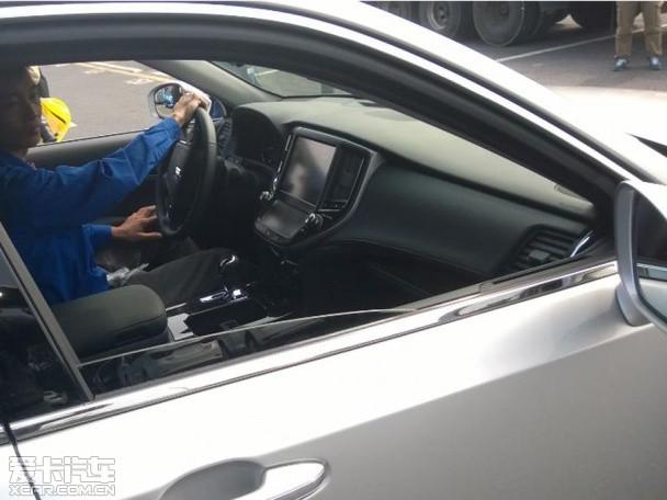 探馆广州车展 丰田全新皇冠抢先曝