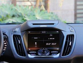 长安福特 2.0T 自动 中控仪表台上方