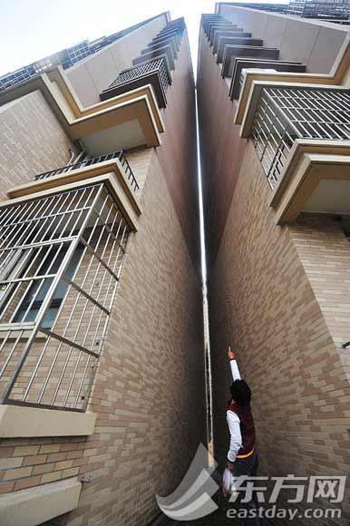 ͼƬ˵����ס�����߼���¥����������λ�� >>><p align=